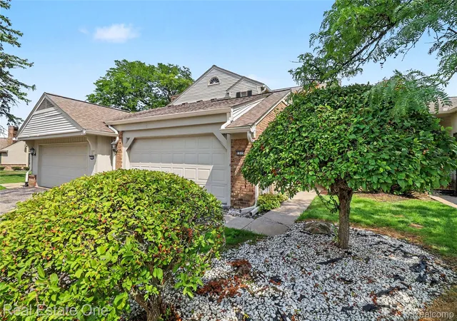 3rd image of 7315 W Bridge Way Rd, West Bloomfield, MI 48322 | MLS# 20261066024