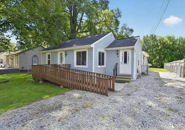 Photo 4 of Single family home for sale at 1028 Carlton Dr, Milan, MI 48160 | MLS# 57050219006 | Listing updated on 2026-08-21