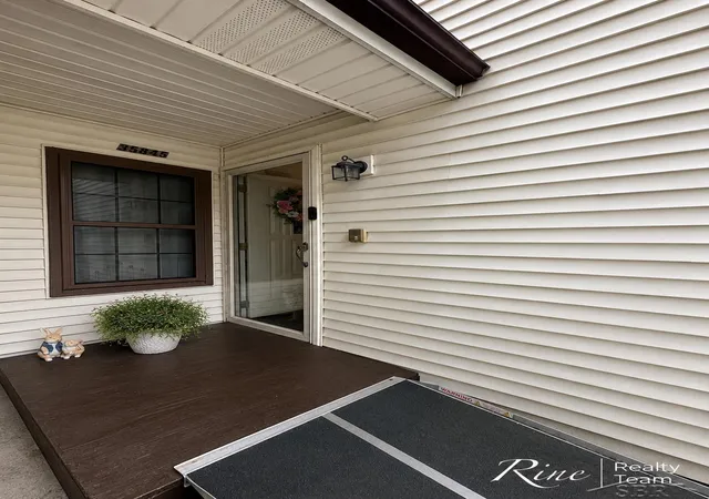Photo 3 of Condo for sale at 35845 Castlewood Ct, Westland, MI 48185 | MLS# 61050219007 | Listing updated on 2026-09-11