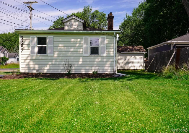 Photo 3 of Single family home for sale at 36807 Jefferson Ave, Harrison Township, MI 48045 | MLS# 20261066052 | Listing updated on 2026-08-19
