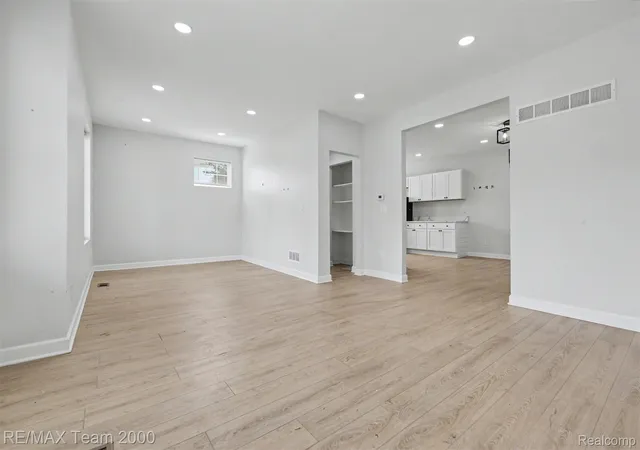 Photo 2 of Condo for sale at 458 Hague St, Detroit City Wayne, MI 48202 | MLS# 20261066054 | Listing updated on 2026-08-27