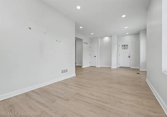 Photo 3 of Condo for sale at 458 Hague St, Detroit City Wayne, MI 48202 | MLS# 20261066054 | Listing updated on 2026-08-27