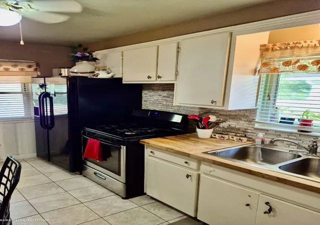 Photo 3 of Single family home for sale at 20443 Fleetwood Dr, Harper Woods, MI 48225 | MLS# 58050219009 | Listing updated on 2026-10-09