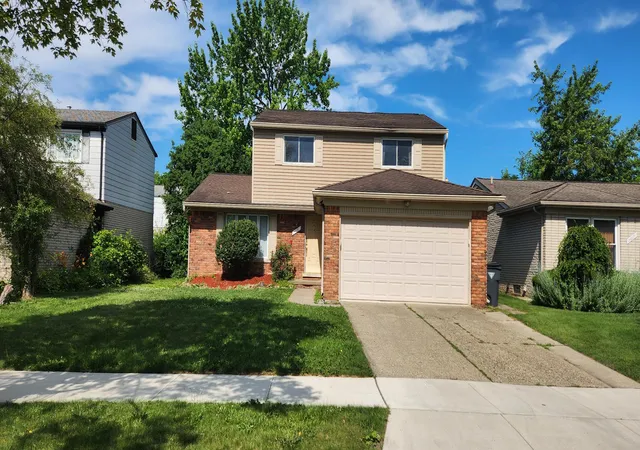 Photo 2 of Single family home for sale at 26061 Marlowe Pl, Oak Park, MI 48237 | MLS# 81026043530 | Listing updated on 2026-08-28