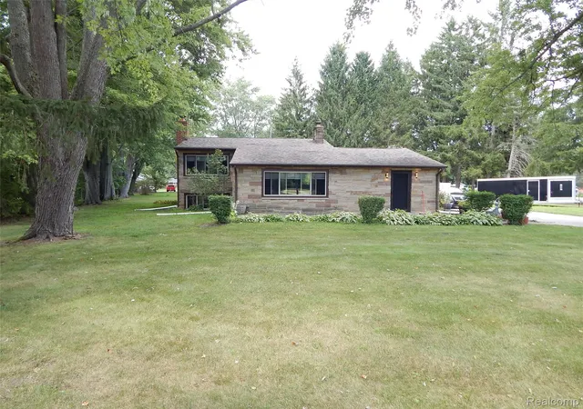 Photo 3 of Single family home for sale at 4006 N River Rd, Fort Gratiot, MI 48059 | MLS# 20261066064 | Listing updated on 2026-09-15