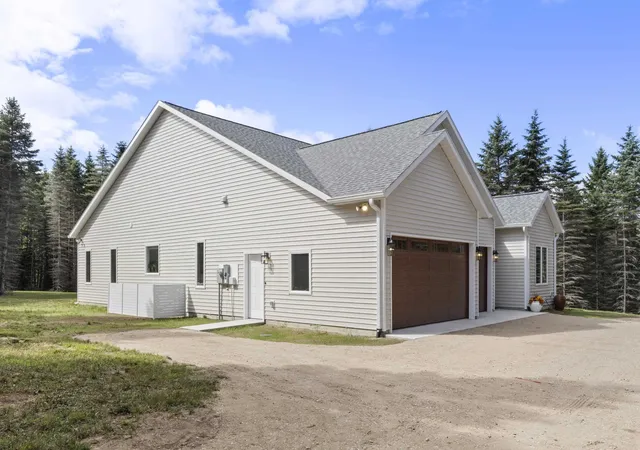 3rd image of 1358 S Lipp Farm Rd, Benzonia, MI 49616 | MLS# 78080072514