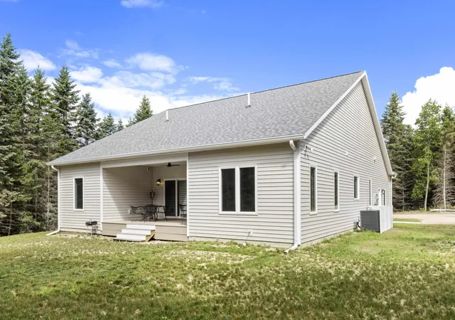 4th image of 1358 S Lipp Farm Rd, Benzonia, MI 49616 | MLS# 78080072514