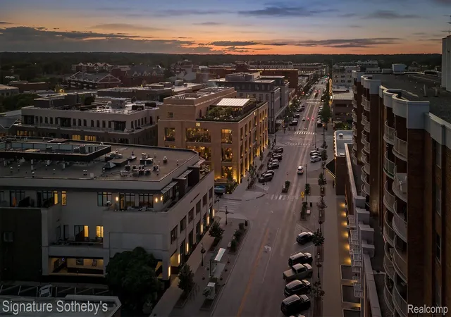 2nd image of 411 S Old Woodward Ave, Birmingham, MI 48009