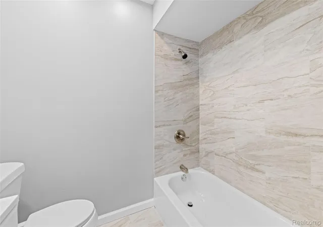 Photo 4 of Single family home for sale at 19925 Winthrop St, Detroit, MI 48235 | MLS# 20261066073 | Listing updated on 2026-08-22