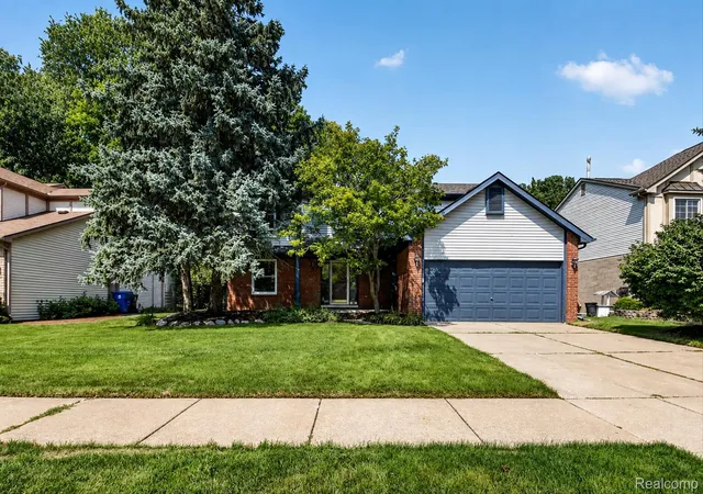 Photo 3 of Single family home for sale at 41926 Pocatello Dr, Canton, MI 48187 | MLS# 20261066080 | Listing updated on 2026-09-16
