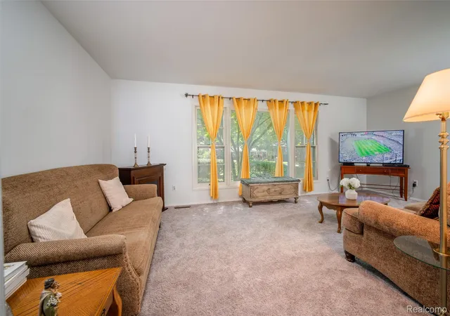 Photo 3 of Single family home for sale at 6826 Spruce Dr, Bloomfield Hills, MI 48301 | MLS# 20261066081 | Listing updated on 2026-09-25