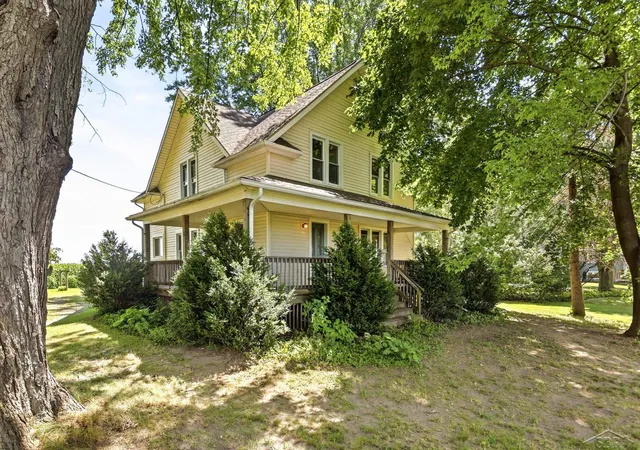2nd image of 2775 S Thayer Rd, Freeland, MI 48623 | MLS# 61050219016