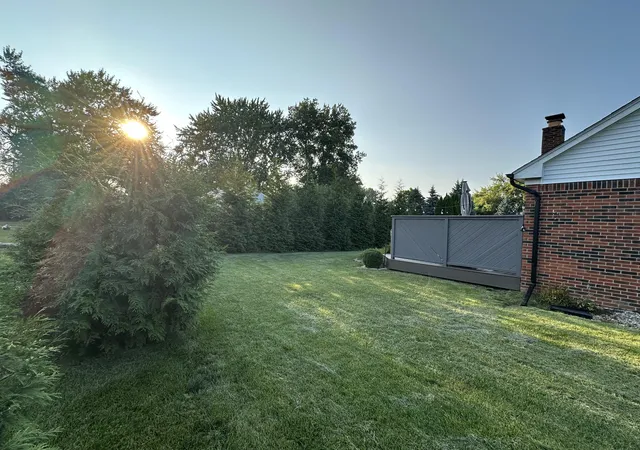3rd image of 5017 Saffron Dr, Troy, MI 48085 | MLS# 81026043552