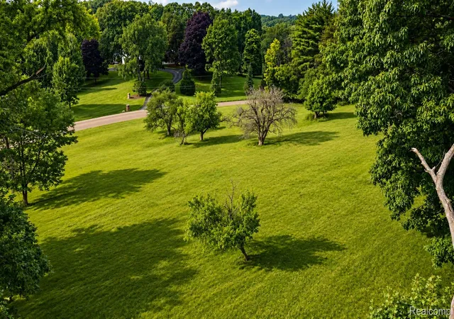 Photo 3 of Land for sale at 6455 Bloomfield Glens Rd, West Bloomfield, MI 48322 | MLS# 20261066087 | Listing updated on 2026-08-19