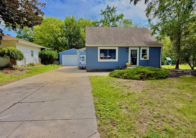Photo 1 of Single family home for sale at 3114 Rypens Dr Nw, Grand Rapids, MI 49504 | MLS# 65026043561 | Listing updated on 2026-09-20