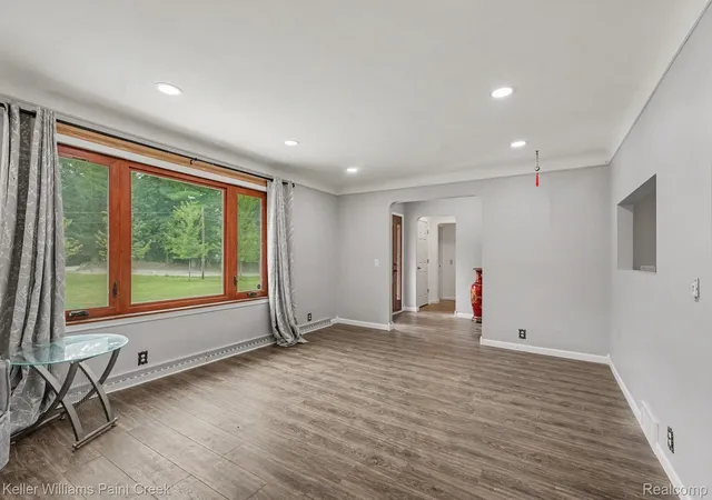 Photo 3 of Single family home for sale at 71320 Dequindre Rd, Bruce Twp, MI 48065 | MLS# 20261066100 | Listing updated on 2026-09-16