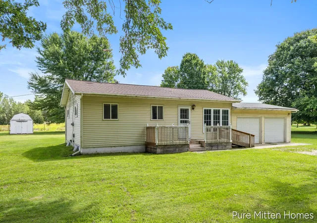 2nd image of 6118 Hawley Hwy, Belding, MI 48809 | MLS# 65026043568