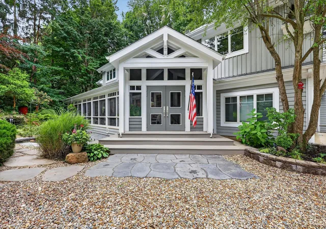 2nd image of 13724 Minnich Rd, Sawyer, MI 49125 | MLS# 69026043566