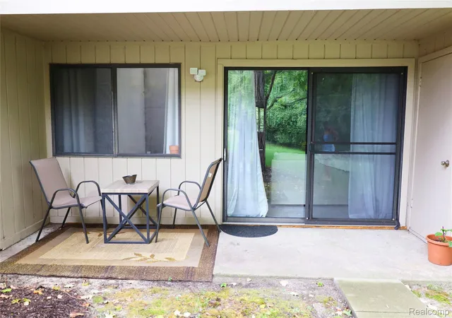 Photo 2 of Condo for sale at 3925 Lone Pine Rd #100, West Bloomfield, MI 48323 | MLS# 20261066118 | Listing updated on 2026-08-26