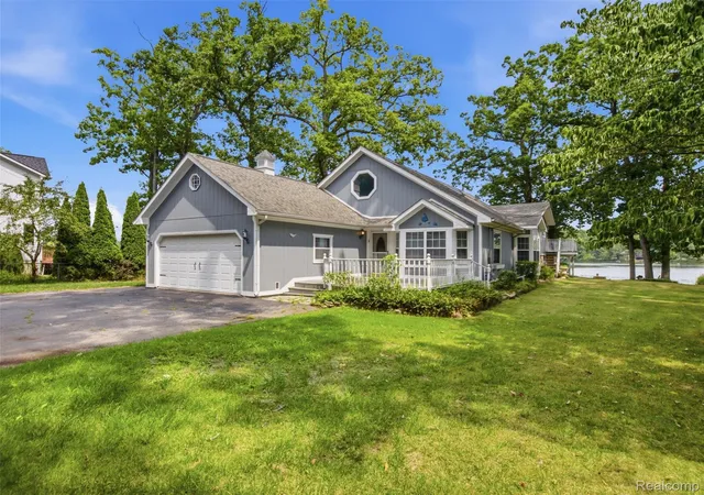 Photo 3 of Single family home for sale at 8954 Patrick Dr, Davisburg, MI 48350 | MLS# 20261066126 | Listing updated on 2026-10-05