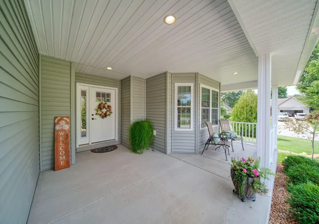 Photo 3 of Single family home for sale at 3531 Natural Ln, Jackson, MI 49203 | MLS# 55026043580 | Listing updated on 2026-09-15