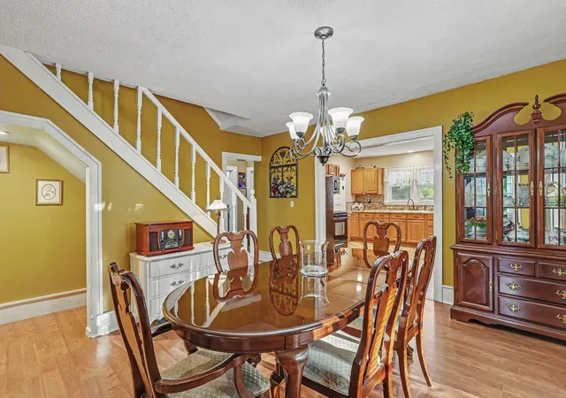 Photo 3 of Single family home for sale at 1130 Ireland Ave, Muskegon, MI 49441 | MLS# 71026043571 | Listing updated on 2026-08-27