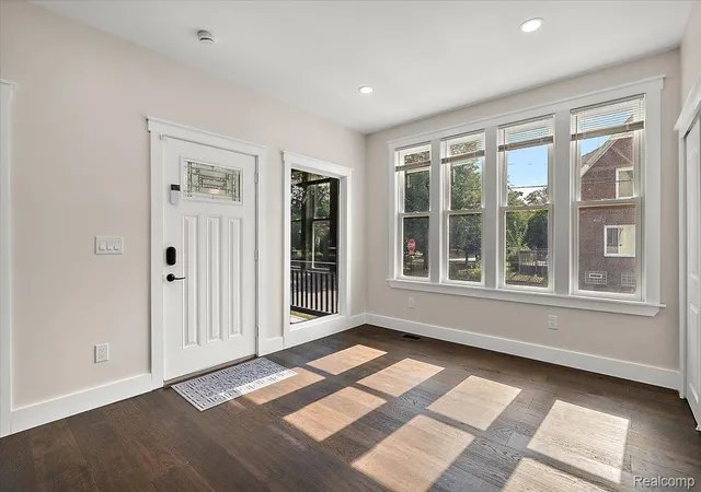 Photo 2 of Single family home for sale at 3046 Leslie St, Detroit, MI 48238 | MLS# 20261066135 | Listing updated on 2026-08-21