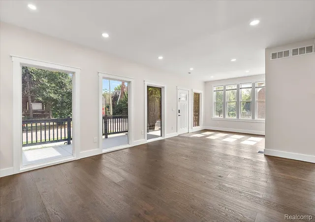 Photo 4 of Single family home for sale at 3046 Leslie St, Detroit, MI 48238 | MLS# 20261066135 | Listing updated on 2026-08-21