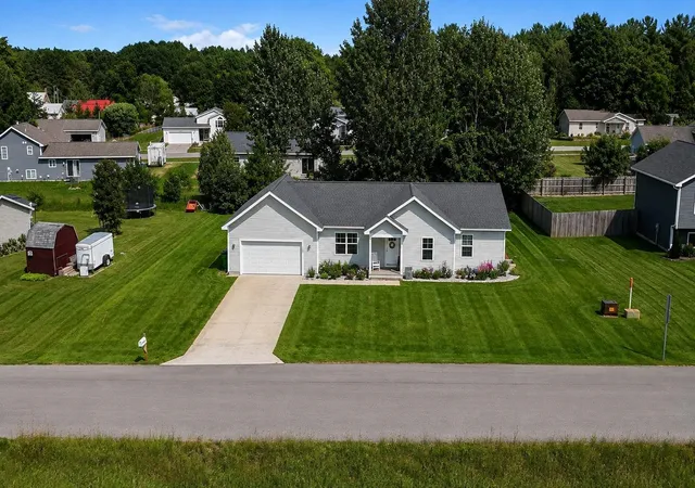 Photo 2 of Single family home for sale at 5349 Revella Ln, Grawn, MI 49637 | MLS# 78080072519 | Listing updated on 2026-08-24