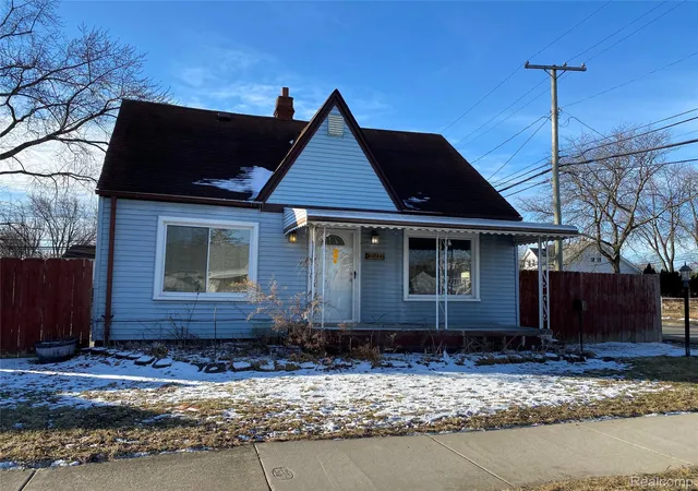 Photo 1 of Single family home for sale at 18706 Meier St, Roseville, MI 48066 | MLS# 20261066147 | Listing updated on 2026-08-20