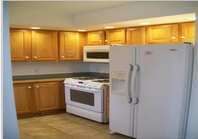 Photo 14 of Single family home for sale at 10920 Woodbrook Dr, Cement City, MI 49233 | MLS# 58050219046 | Listing updated on 2026-09-04