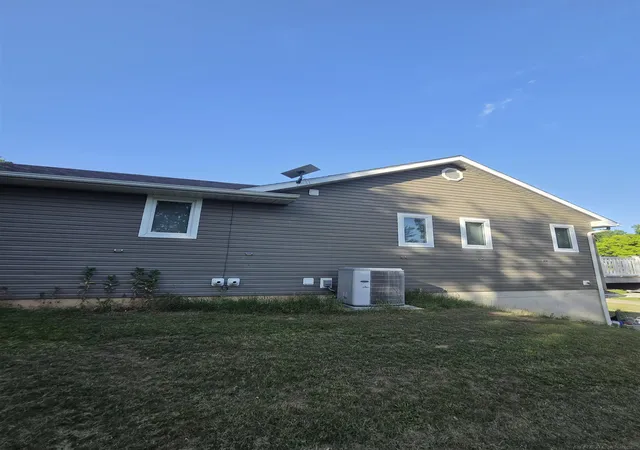 Photo 4 of Single family home for sale at 10920 Woodbrook Dr, Cement City, MI 49233 | MLS# 58050219046 | Listing updated on 2026-09-04