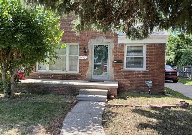 Photo 3 of Single family home for sale at 17930 Biehl St, Roseville, MI 48066 | MLS# 58050219048 | Listing updated on 2026-08-19