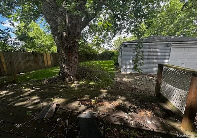 Photo 2 of Single family home for sale at 26367 Ridgemont St, Roseville, MI 48066 | MLS# 20261066160 | Listing updated on 2026-08-20