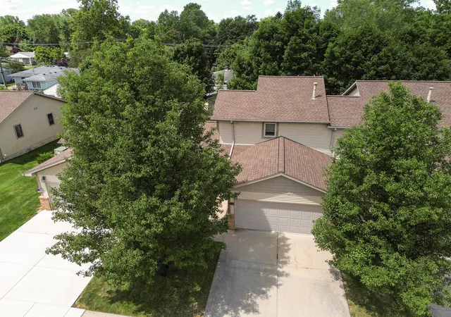 40th image of 908 Moore Dr, Chelsea, MI 48118 | MLS# 81026043596