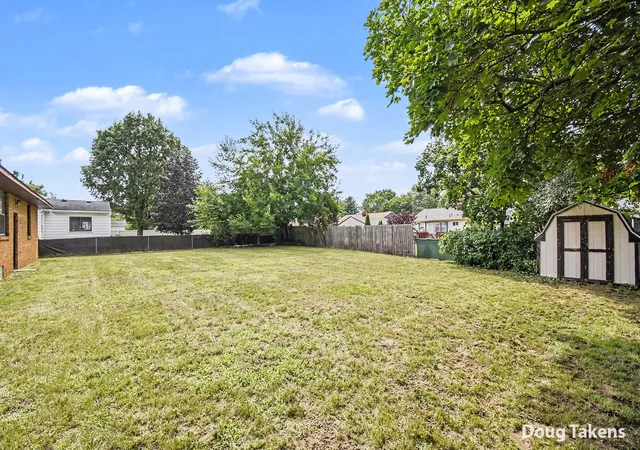 Photo 4 of Single family home for sale at 5115 Blaine Ave SE, Grand Rapids, MI 49508 | MLS# 65026043608 | Listing updated on 2026-09-18