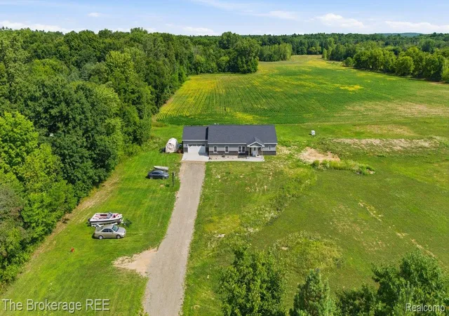 2nd image of 9161 E Coldwater Rd, Davison, MI 48423 | MLS# 20261066195