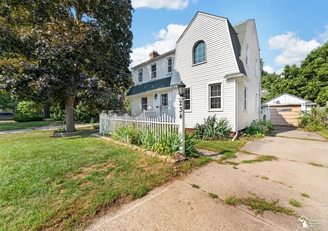 Photo 2 of Single family home for sale at 234 Biddle Ave, Wyandotte, MI 48192 | MLS# 57050219061 | Listing updated on 2026-08-27