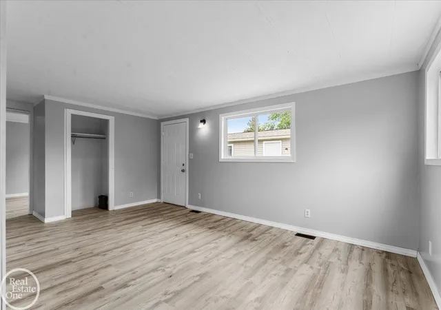 Listing Photo 4 - Condo for sale in building located at 2317-2319 15th St, Port Huron, MI 48060