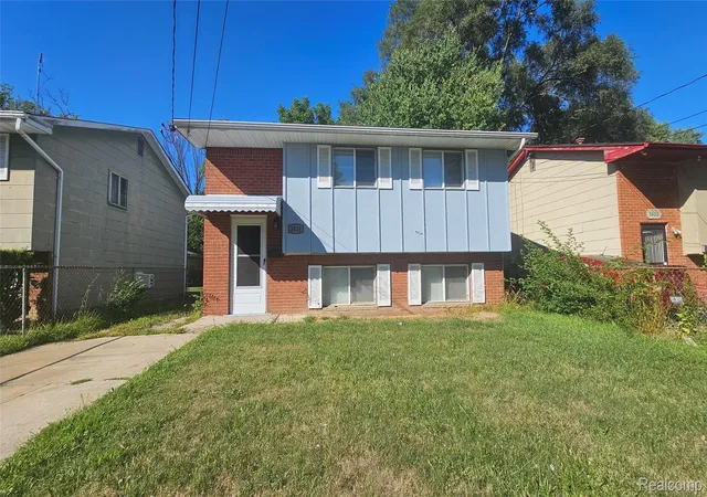 Photo 3 of Single family home for sale at 3024 Raskob St, Flint, MI 48504 | MLS# 20261066213 | Listing updated on 2026-08-24