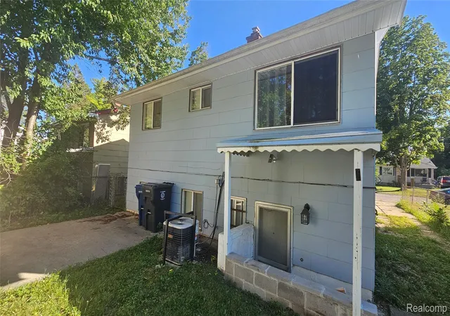 Photo 4 of Single family home for sale at 3024 Raskob St, Flint, MI 48504 | MLS# 20261066213 | Listing updated on 2026-08-24