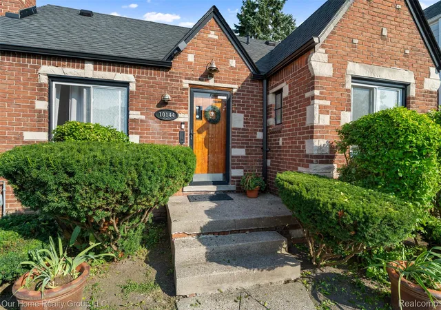 2nd image of 10144 Beaconsfield St, Detroit, MI 48224 | MLS# 20261066217