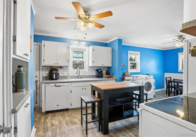 Photo 4 of Single family home for sale at 21601 Parkway St, Saint Clair Shores, MI 48082 | MLS# 20261066220 | Listing updated on 2026-09-16