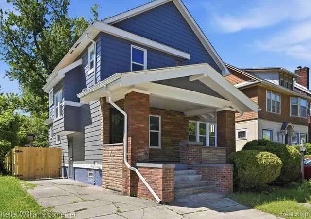 Photo 3 of Single family home for sale at 693 Calvert St, Detroit, MI 48202 | MLS# 20261066234 | Listing updated on 2026-09-03