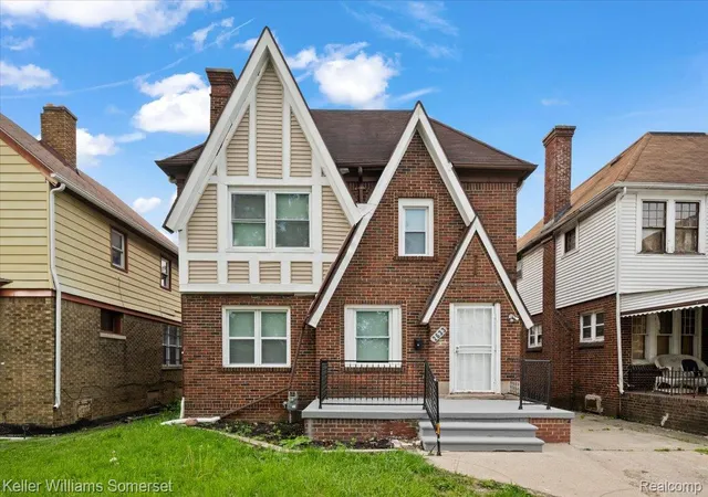 Photo 2 of Single family home for sale at 2633 Burlingame St, Detroit, MI 48206 | MLS# 20261066236 | Listing updated on 2026-08-25