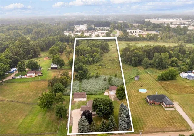 Photo 3 of Single family home for sale at 12789 12 Mile Rd, South Lyon, MI 48178 | MLS# 78080072526 | Listing updated on 2026-08-27