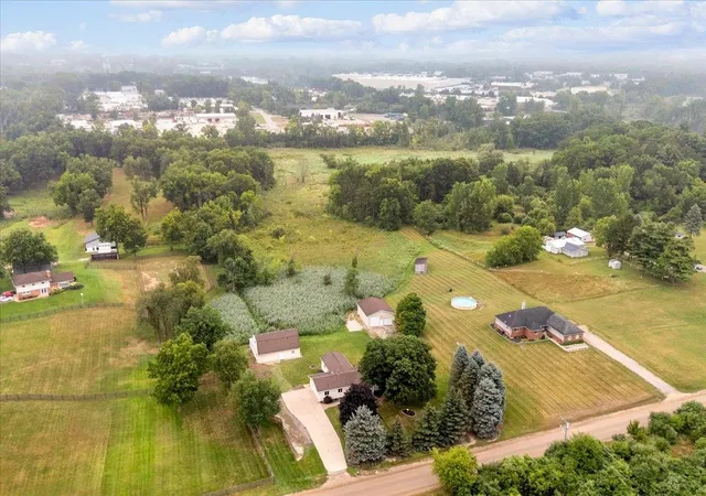 Photo 3 of Single family home for sale at 12789 12 Mile Rd, South Lyon, MI 48178 | MLS# 78080072526 | Listing updated on 2026-10-03