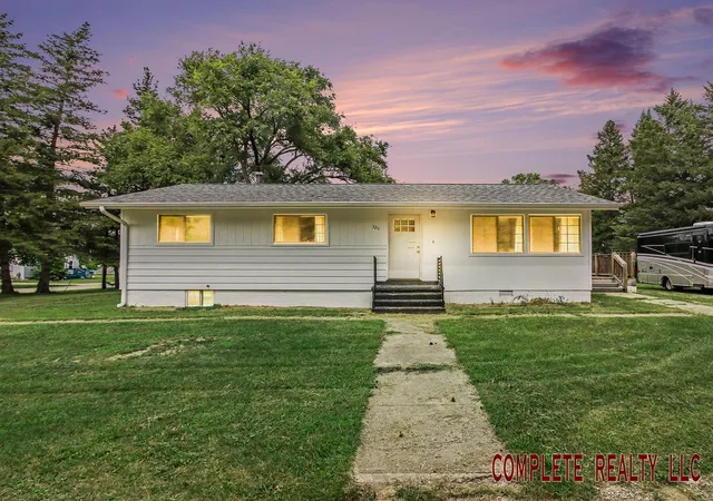 3rd image of 326 S Livingston St, West Branch, MI 48661 | MLS# 5050219064