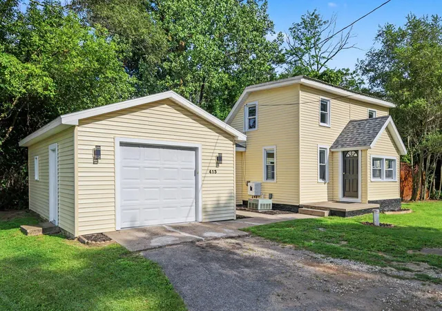 2nd image of 413 7th St, Michigan Center, MI 49254 | MLS# 81026043656
