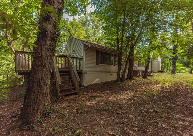 3rd image of 6450 E Michigan Ave, Saline, MI 48176 | MLS# 81026043654